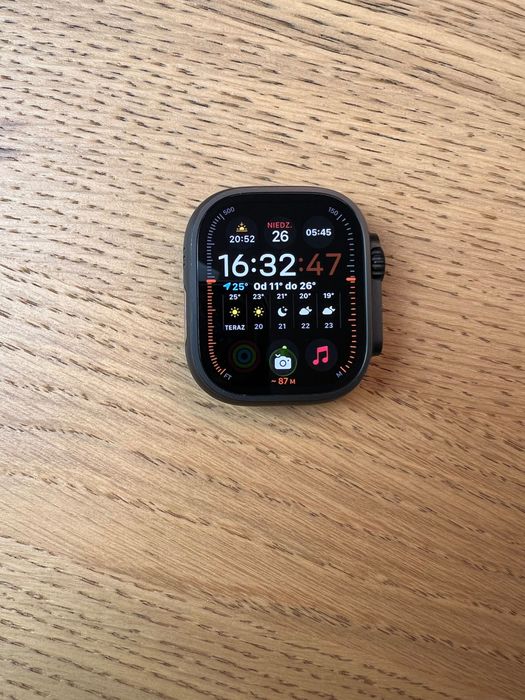 Apple Watch Ultra 2 Titanium Black – komplet akcesoriów