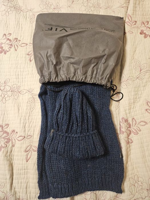 Комплект шапка+шарф, фірми VIF.