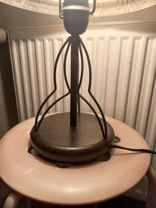 piękna stylowa  lampa stołowa Honsel leuchten