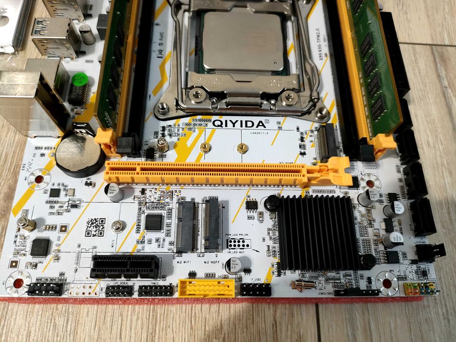 Материнська плата комплект Qiyida X99 K9S TPM 2.0 DDR4 16gb e5