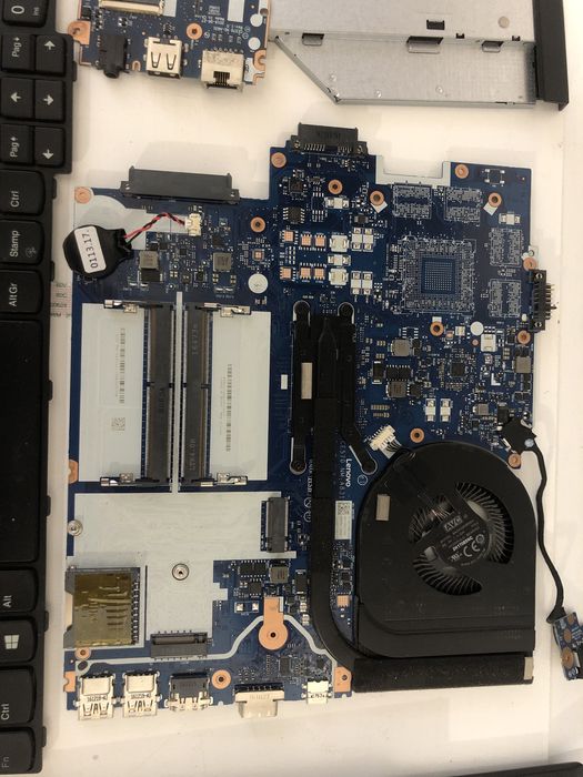 Lenovo e 570 Intel Core i5-7200U