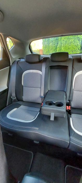 samochód osobowy  KIA CEED