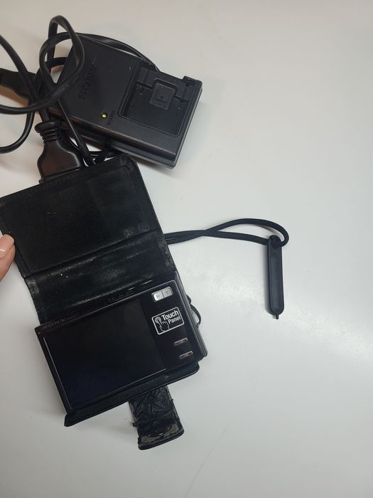 Фотокамера Sony Cyber-shot DSC-T50