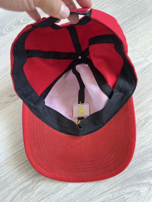 Czerwona Czapka z Daszkiem Vintage Hat Flaga Viet Nam Y2K