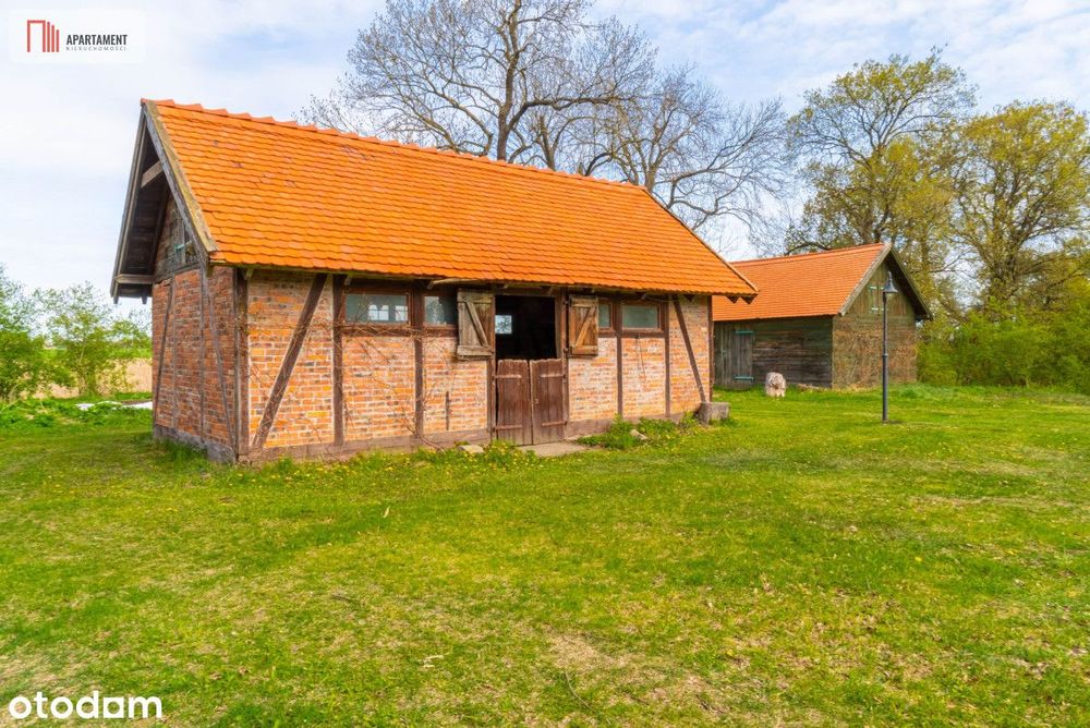 Piękny dwór z parkiem i stawem – 3,34 ha