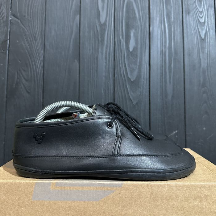 Шкіряні утеплені кросівки Vivobarefoot 38L