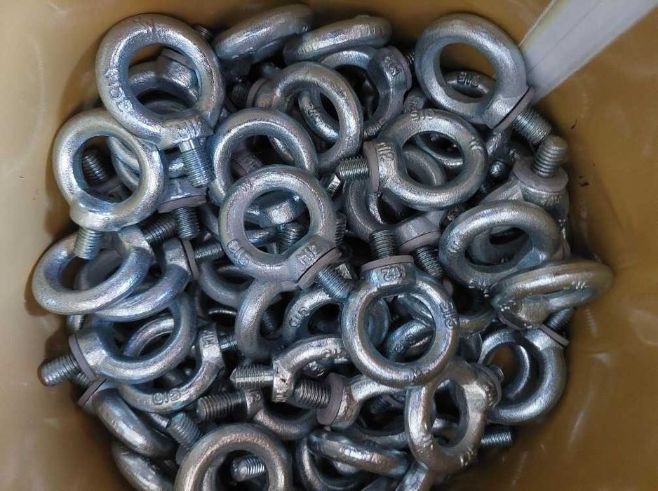 Śruba z uchem M12 ocynk 50szt.