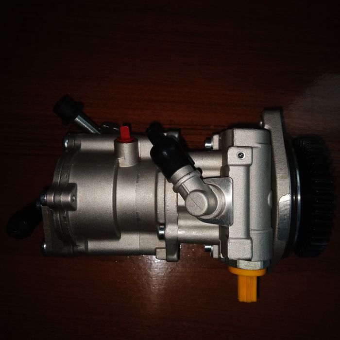 Насос ГУР vw lt35 об'єм 2 8l 1996-2006р з ваакумом (новий)