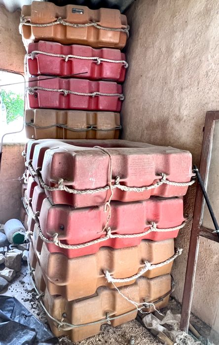 Boias de salvação quadradas