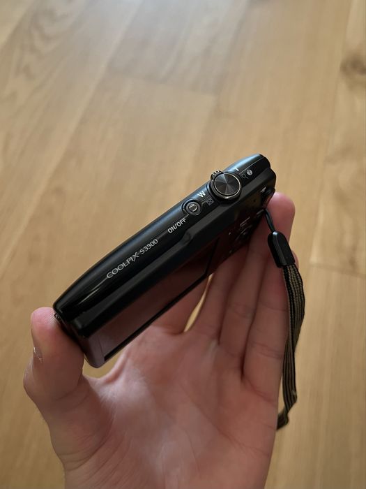 Як НОВИЙ! Nikon s3300 з комплектом!