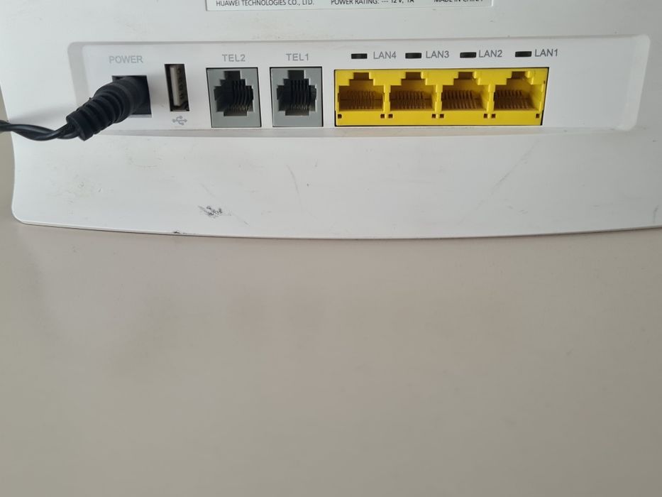 Router na kartę SIM Huawei CPE B593 LTE VOIP
,USB