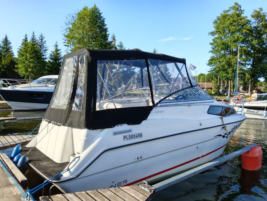 Łódź motorowa Bayliner 2655 kabinowa