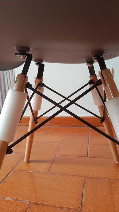 2 Cadeiras de Braços cinzentas