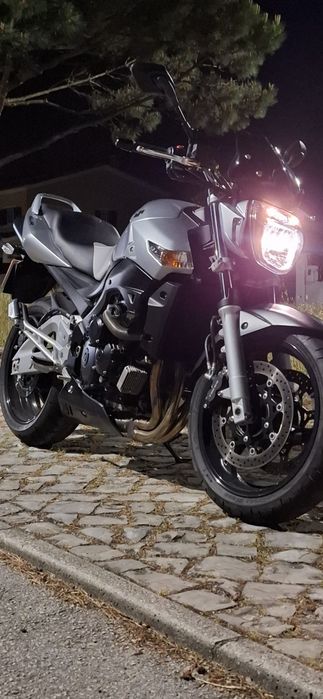 Suzuki GSR 600 2010