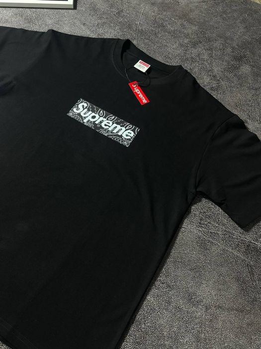 Футболка  Supreme