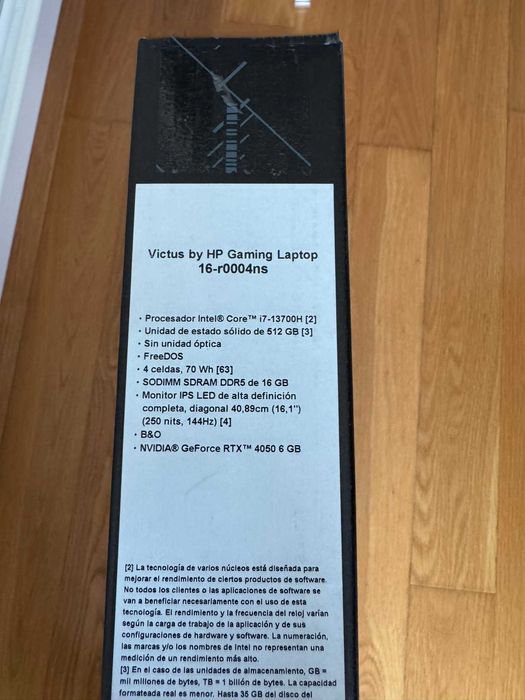 HP Victus 16-r0004ns