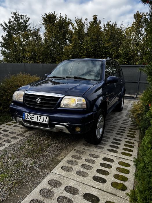 Suzuki XL7