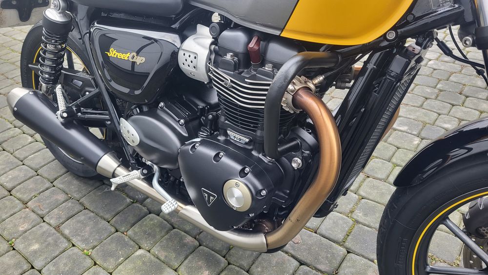 Triumph Street Cup 900 Bonneville Twin