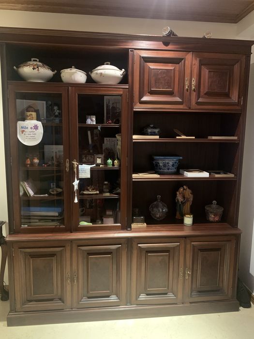 Móvel de sala ou escritório, em mogno