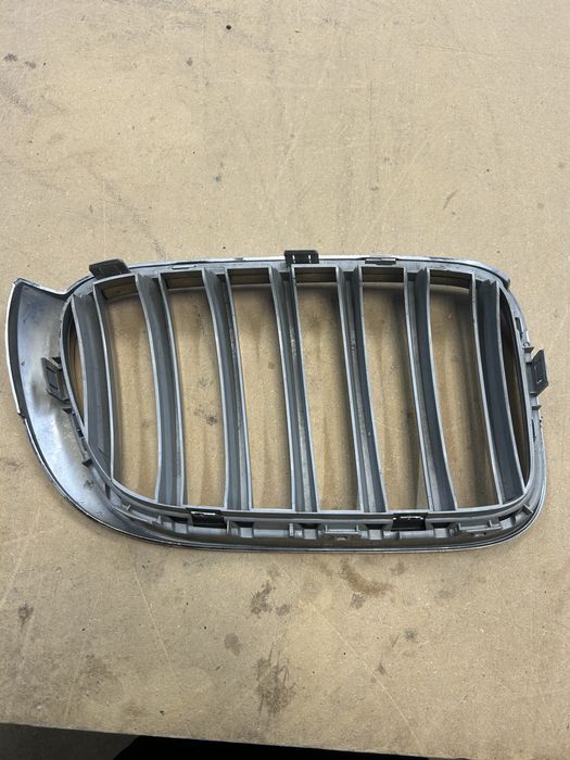 Ноздрі bmw f25 lci права