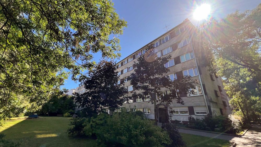 PIERWSZY NAJEM Mieszkanie w centrum 3 pokoje 46m2 ul. Jantarowa blisko UE, winda, zmywarka, po gruntownym remoncie w 2025, Doskonała Lokalizacja