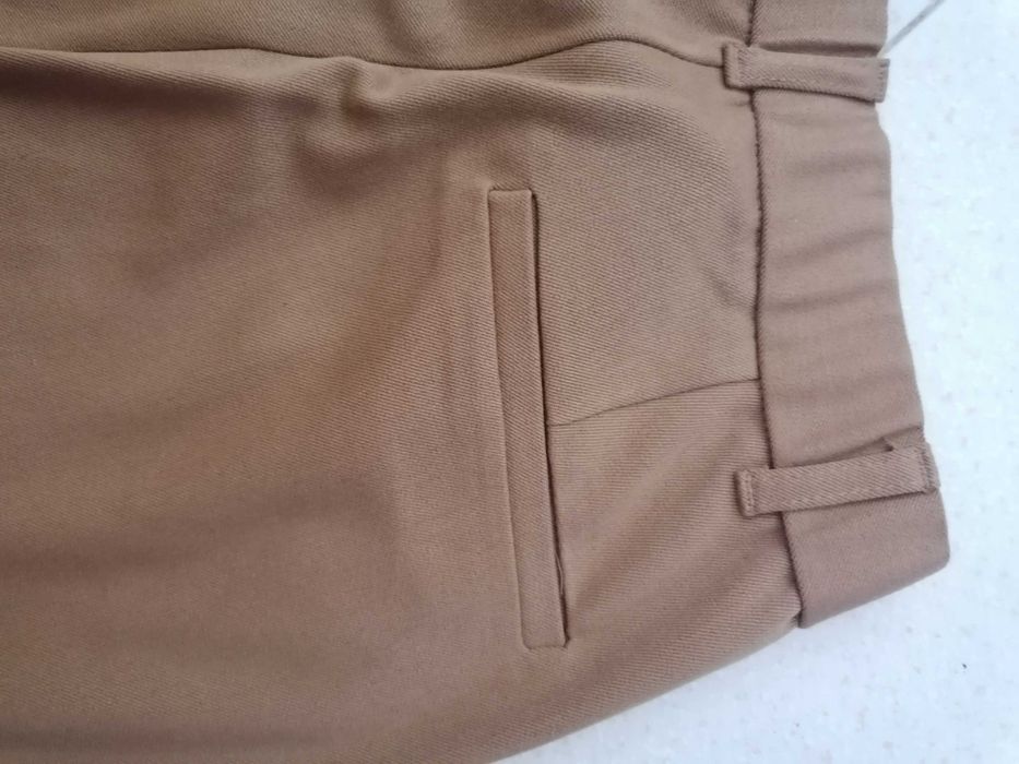 Calças de cor camel/castanho da Zara, tamanho Xs. NOVAS!