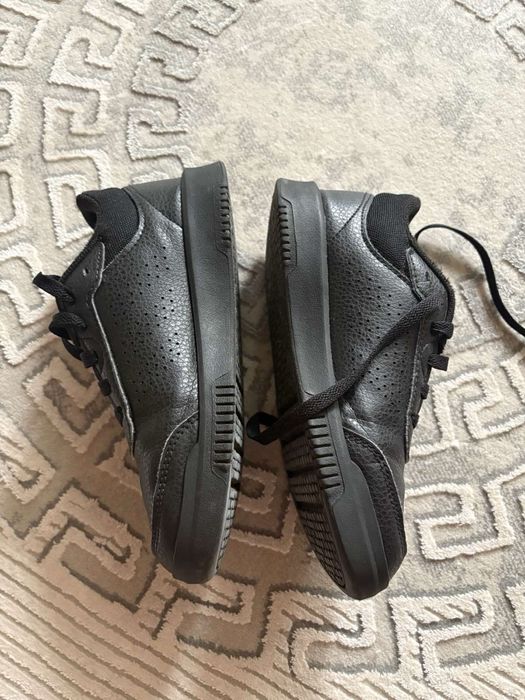 Кросівки дитячі adidass