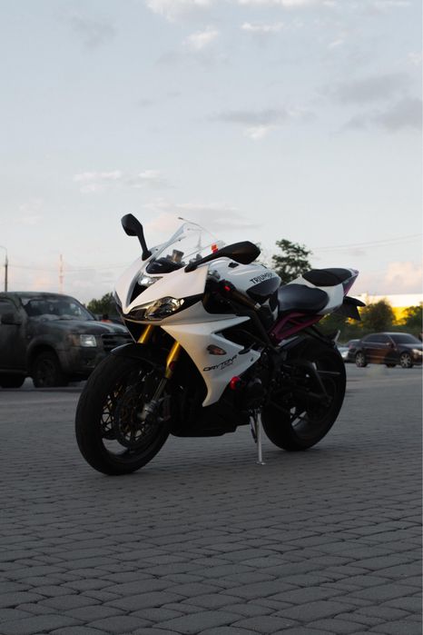 triumph daytona 675 - Купить новый и б/у транспорт - Цена на OLX.ua
