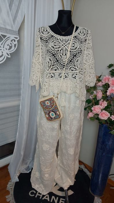 Bluzka ażurowa boho