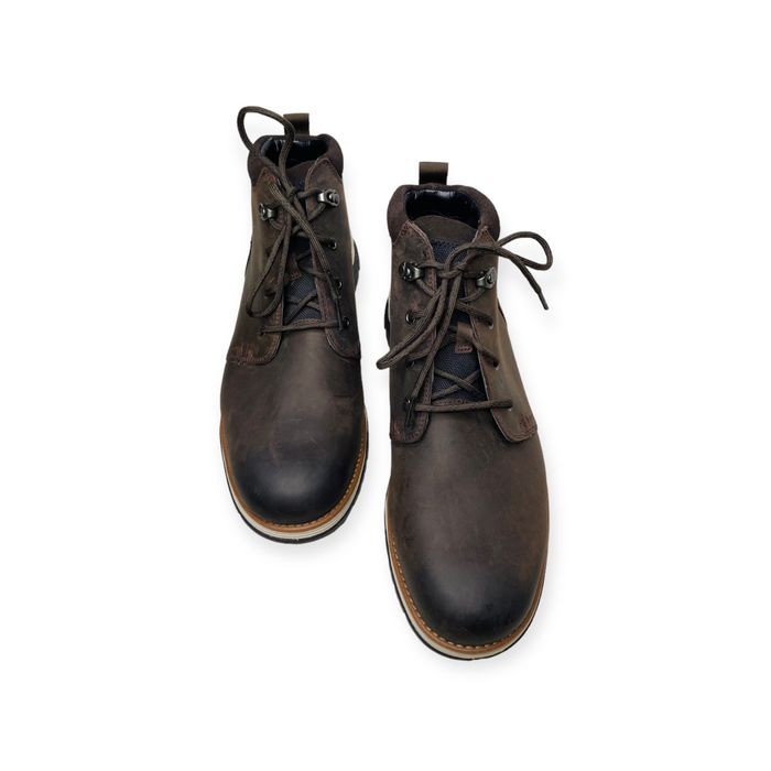 Кожаные ботинки Clarks.