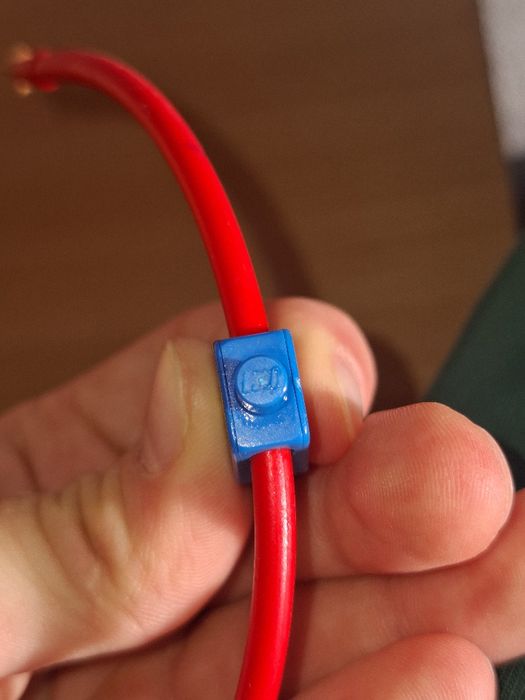 Продам колекційну фігурку Lego Ms.Marvel