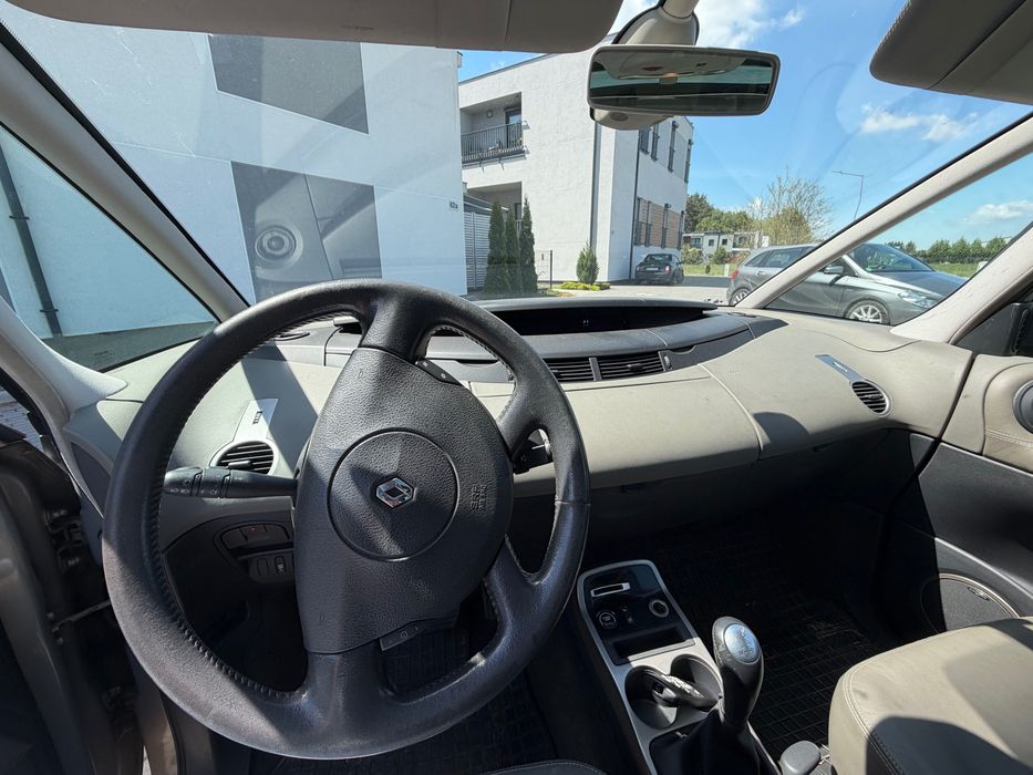 samochód Renault Grand Espace 4
