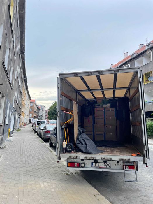 Tanie Przeprowadzki – Twoje meble w dobrych rękach! Sprawdź terminy.