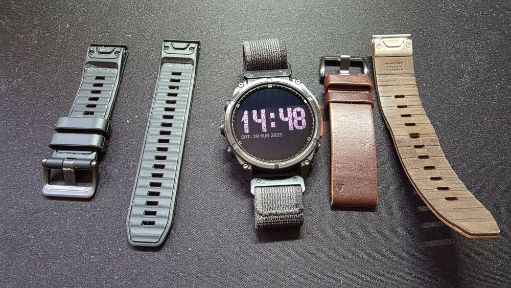 Garmin Fenix 8 Amoled 47mm, 3 paski w tym skórzany