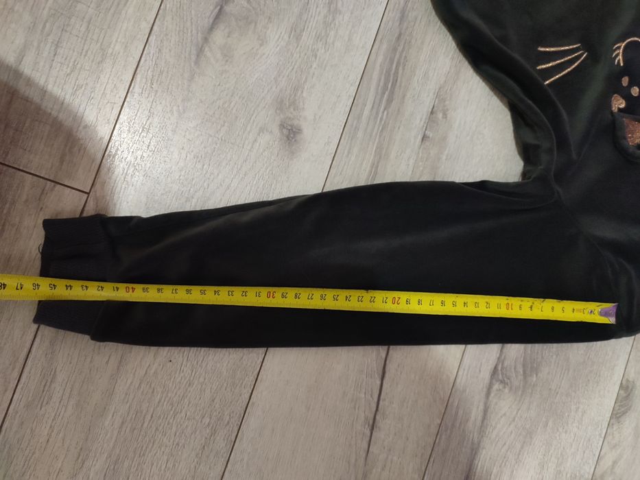 Спортивний костюм для дівчинки велюровий