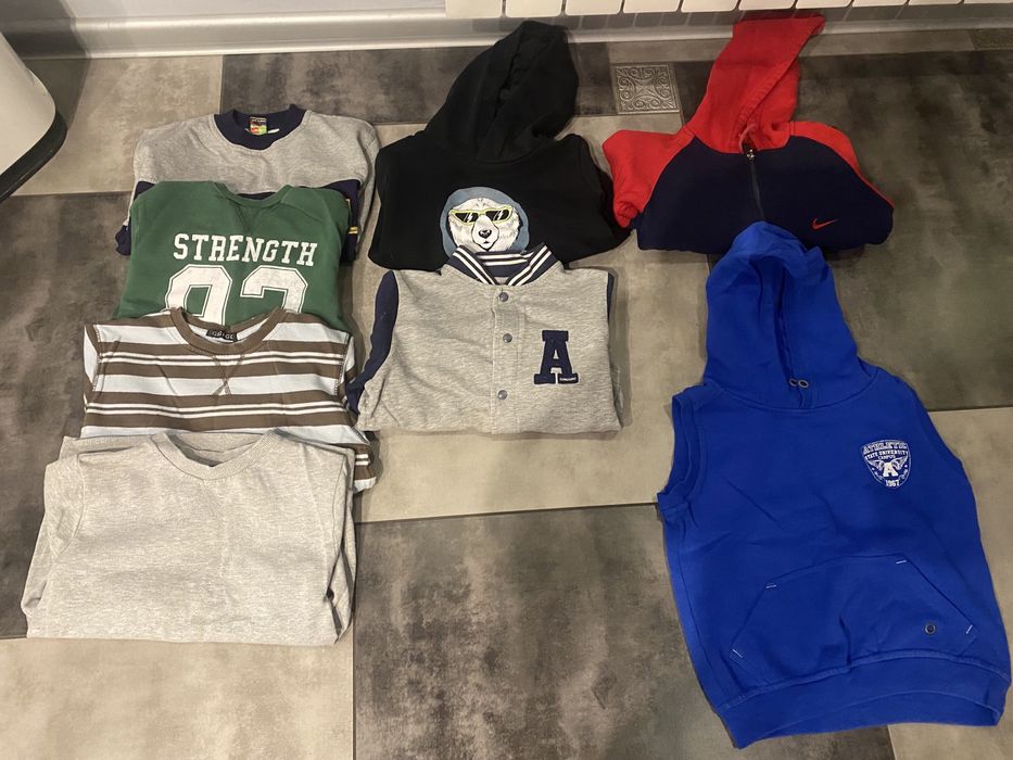 Bluzy chłopięce rozmiar 122