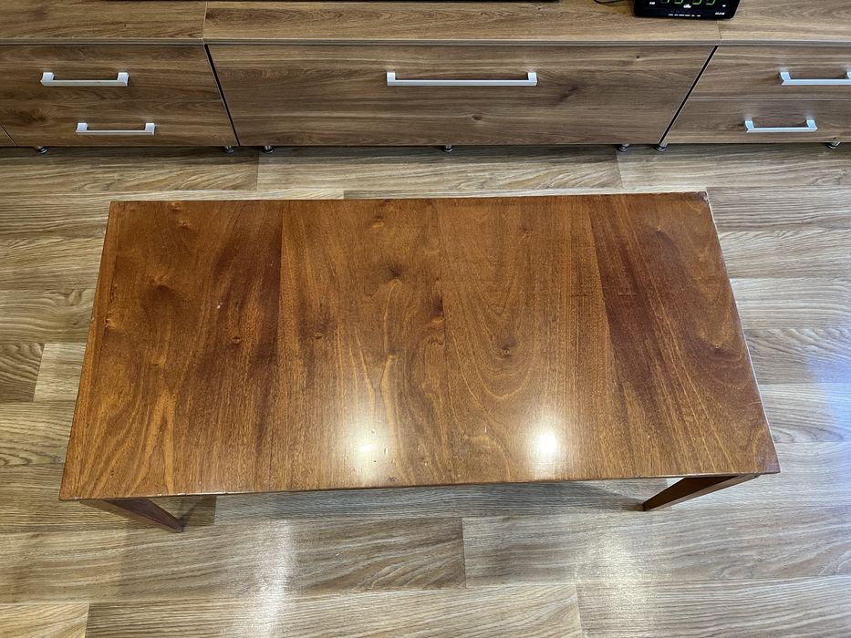 Журнальный столик