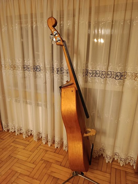 Kontrabas "basy"