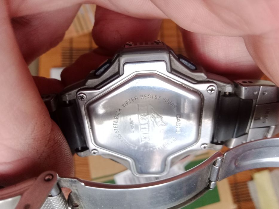 Годинник Casio ProTrek