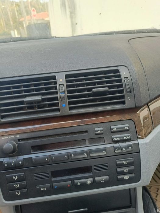 Vendo Bmw 318i 1.9 Gasolina de 1999 (Leia Descrição)