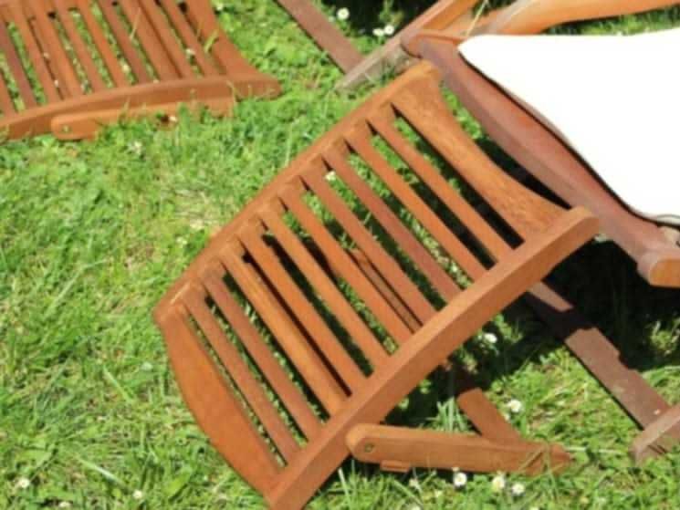 Apoio de pernas/pés em madeira de acácia marca "FSC"