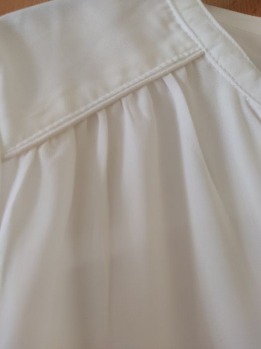 NOWA elegancka bluzeczka śmietankowa, r. 44