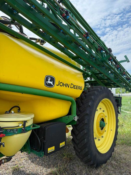 Обприскувач John Deere M952i