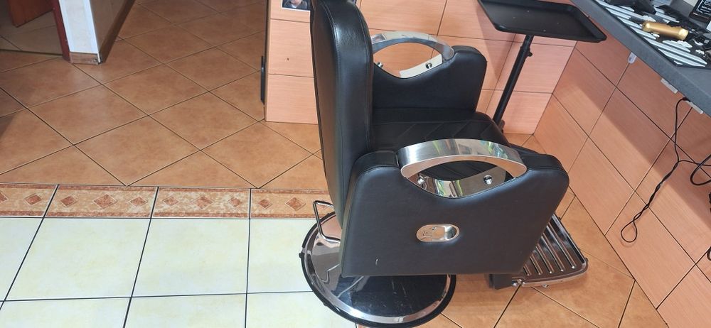 Fotel barberski fryzjerski