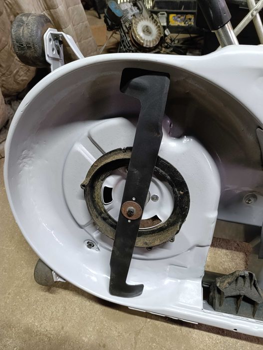 Kosiarka traktorek Honda Castel TC122 szare