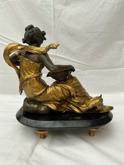 Escultura ”Vindima / Vendange”, escultor Auguste Moreau