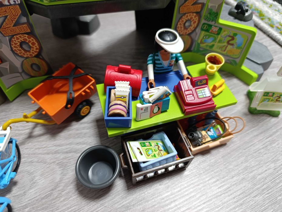 Playmobil плеймобіл зоопарк, величезний ігроленд
