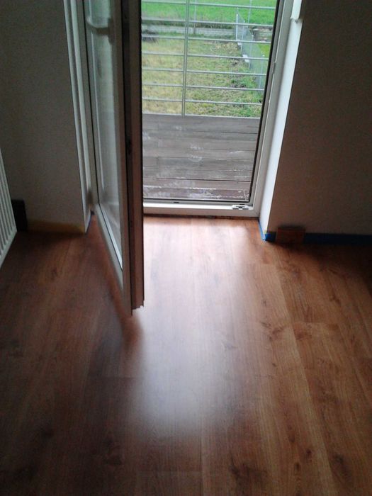 Montaż mebli,naprawa,meble kuchenne,panele podłogowe