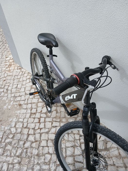 Bicicleta btt EMT