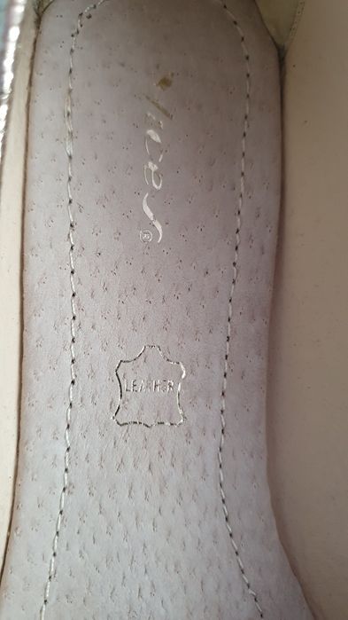 Baleriny nowe w kolorze blue z ozdobami rozmiar 37 / wkładka 23.2 cm